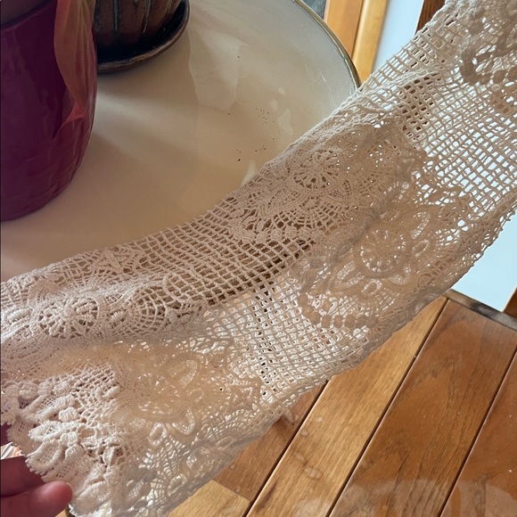 Boho Lace Crochet Top - Picture 3 of 4